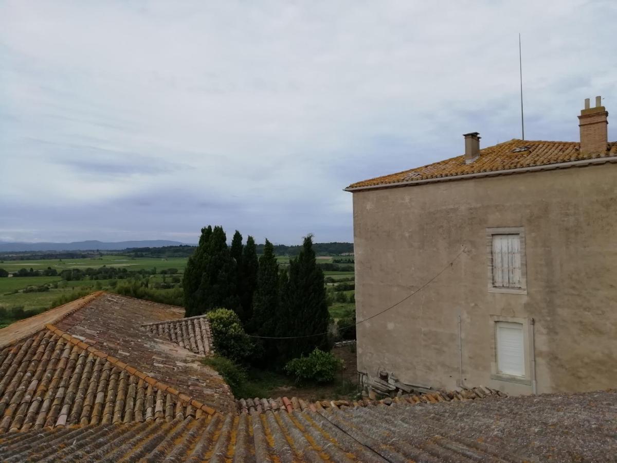 Ancienne caserne du château Azille Extérieur photo